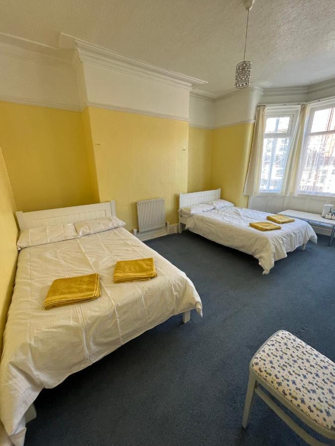 בלקפול Glenroyd Guesthouse מראה חיצוני תמונה