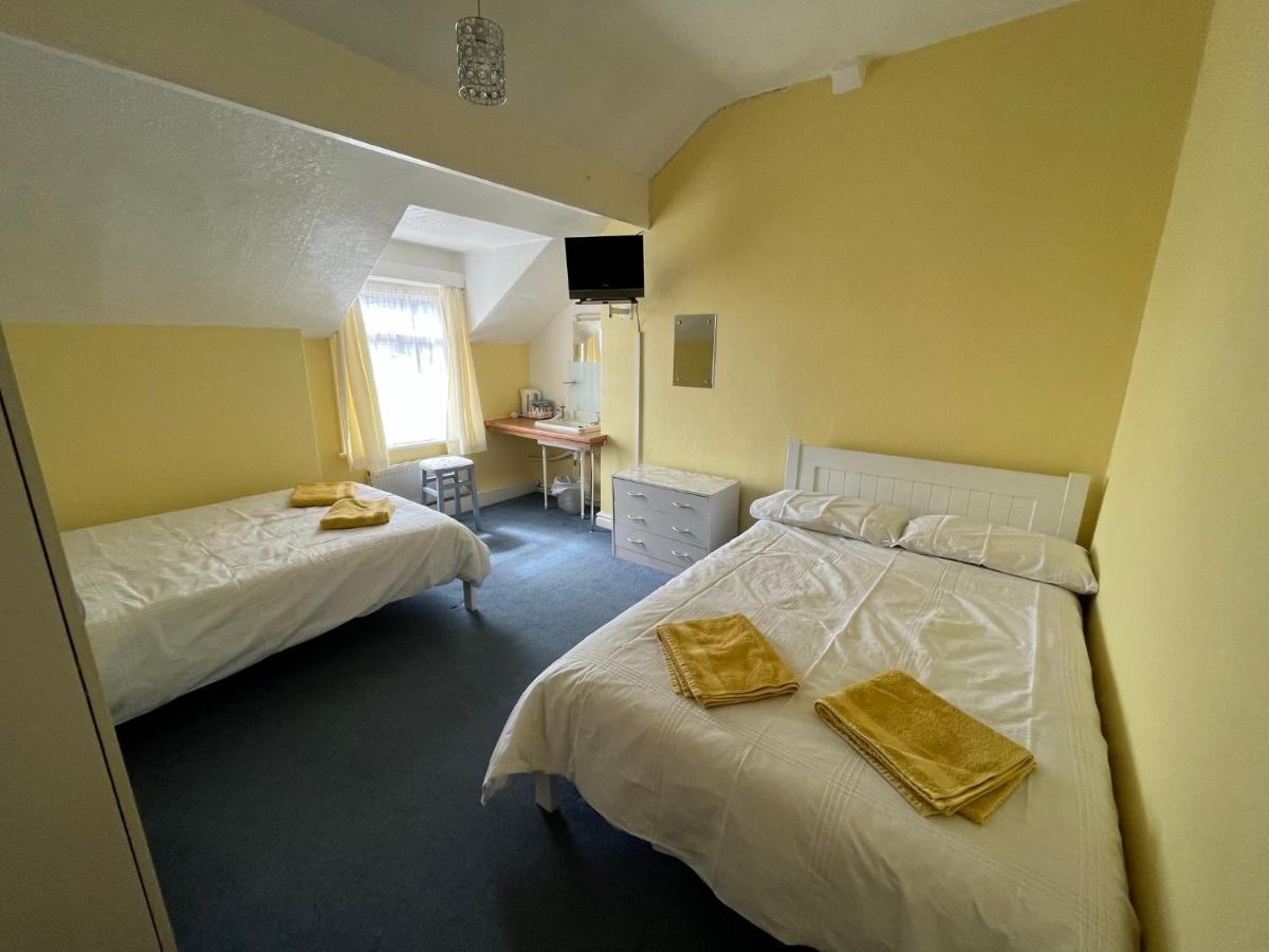 בלקפול Glenroyd Guesthouse מראה חיצוני תמונה